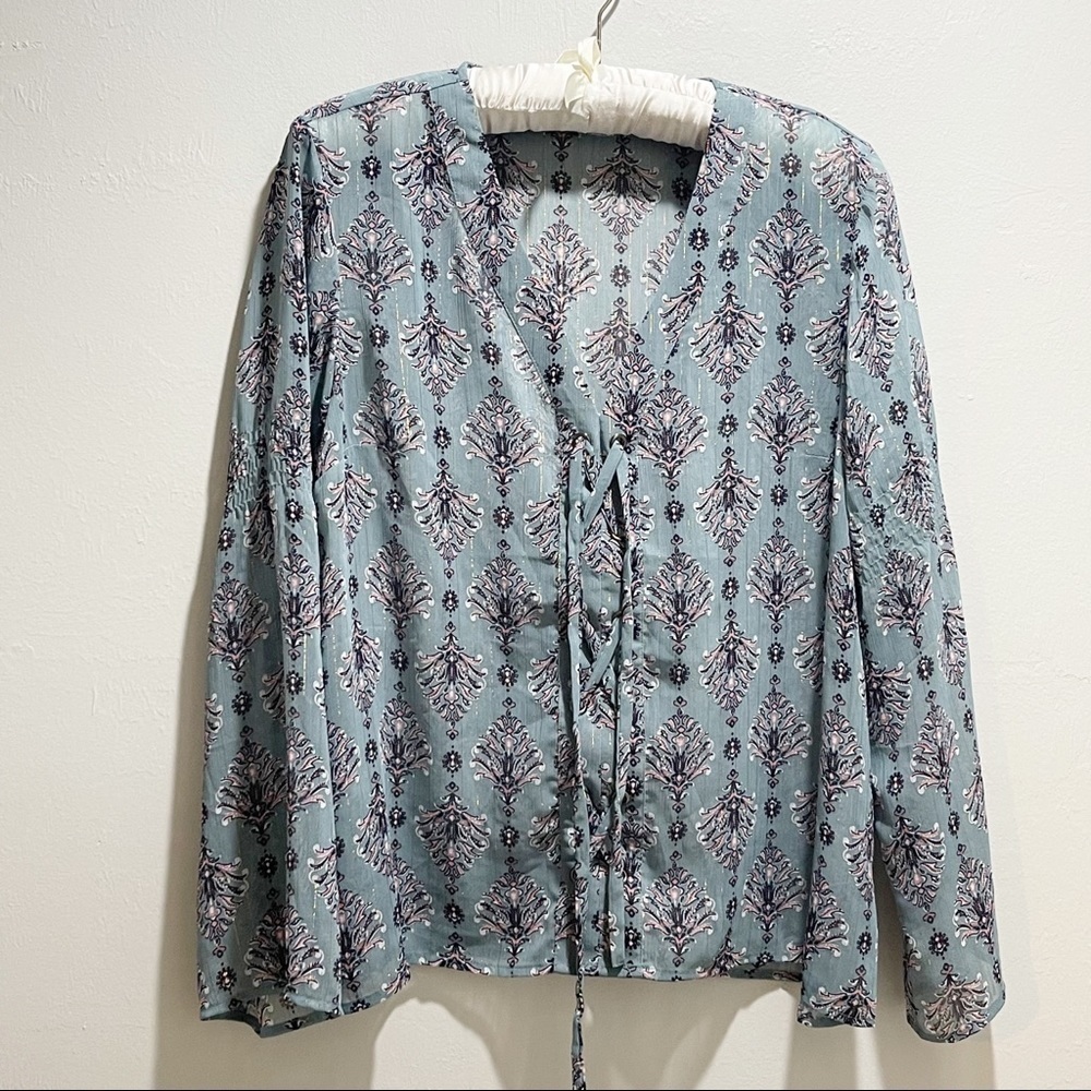 EYESHADOW Women’s Green Floral Chiffon Lace Up Front Bell Sleeve Boho Top Sz 1X